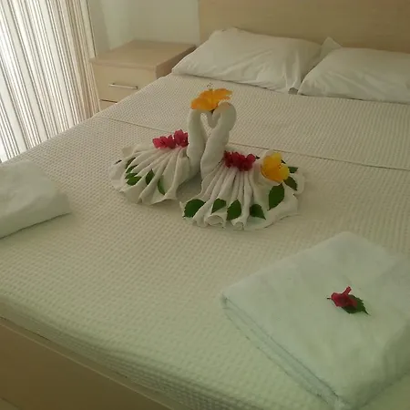 Lakeside Garden Holiday Village Serenity